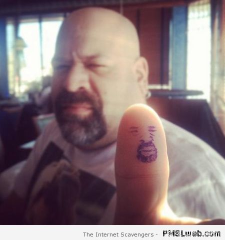 Funny thumb guy at PMSLweb.com