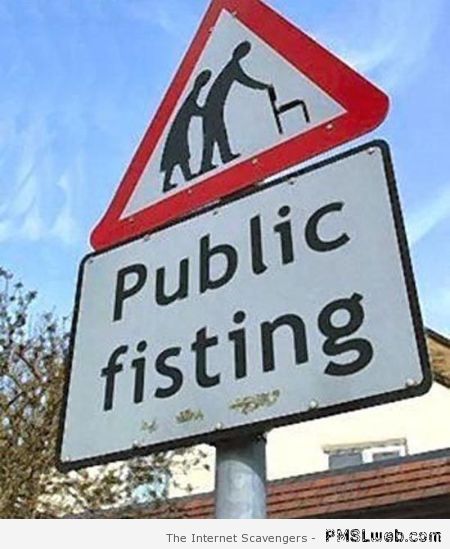 Public fisting road sign at PMSLweb.com