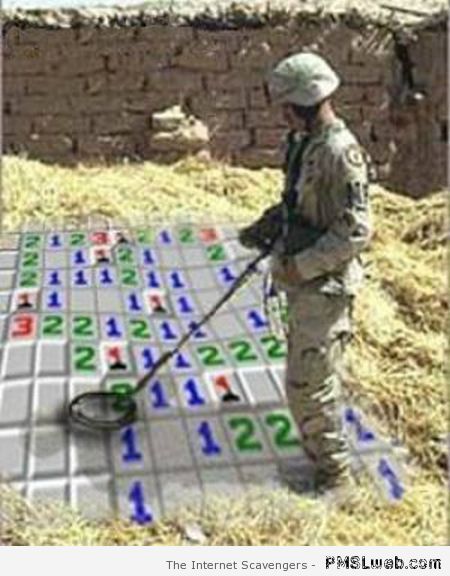 Minesweeper humor at PMSLweb.com