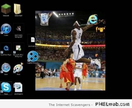 Funny IE desktop at PMSLweb.com