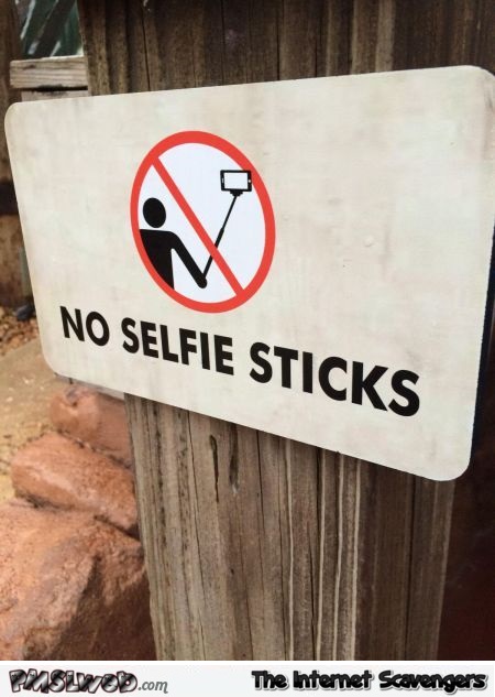 Selfie stick interdiction sign
